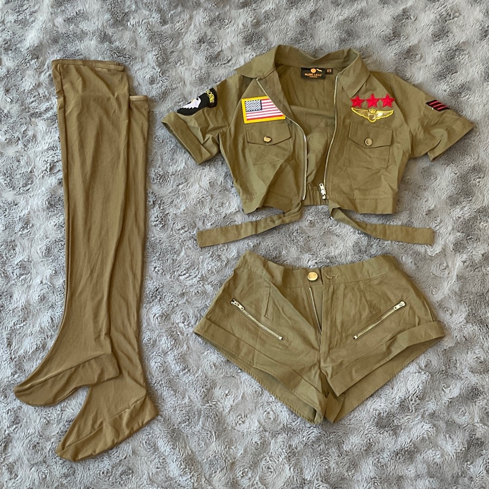 Olive Green Military-Inspired Women's Crop Jacket & Shorts & long socks Set - Picture 1 of 9